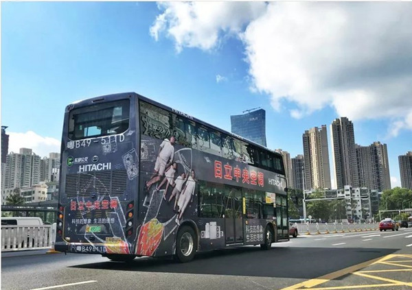 天哪!坐著幾百萬的車逛深圳，想都不敢想!