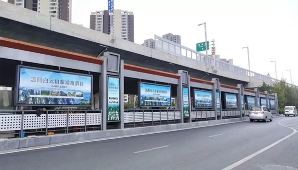 鄭州BRT公交車站臺廣告，展現(xiàn)城市魅力的象征
