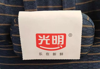 光明乳業(yè)登陸高鐵廣告，溫暖團(tuán)圓歸家路