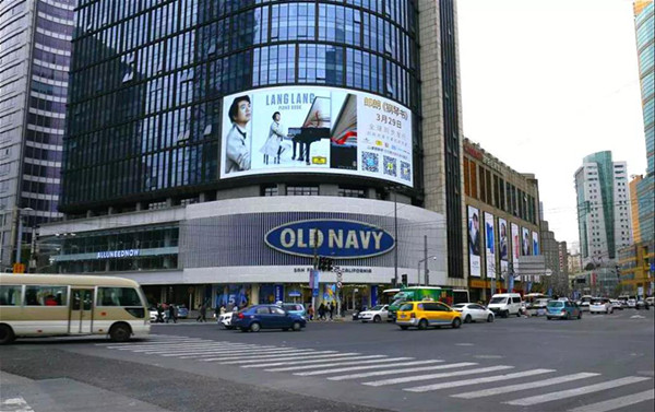 《鋼琴書(shū)》上海南京西路靜安寺百樂(lè)門led屏廣告