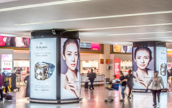 ?？诿捞m機場燈箱廣告