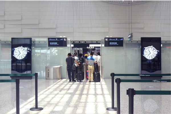 廣州白云機場國內出發(fā)區(qū)電子屏廣告投放價格