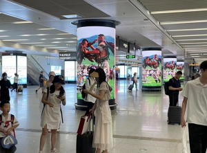 深圳北站換乘區(qū)包柱LED廣告價(jià)格，文旅景區(qū)旅游深圳北高鐵站廣告
