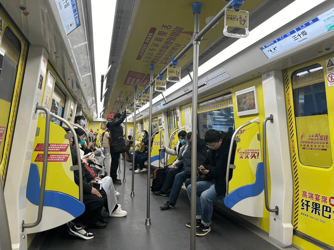 合肥地鐵內(nèi)包車廣告價(jià)格收費(fèi)多少錢？合肥地鐵2號(hào)線列車廣告案例
