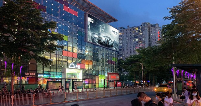 深圳南山海岸城保利商圈戶外大牌廣告價(jià)格，深圳灣后海戶外廣告