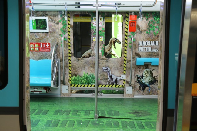 常州地鐵恐龍創(chuàng)意全景內(nèi)包車廣告上大分！常州地鐵列車廣告價格