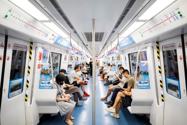 福州地鐵車(chē)內(nèi)貼紙內(nèi)包車(chē)廣告文旅投放案例，福州地鐵列車(chē)廣告價(jià)格