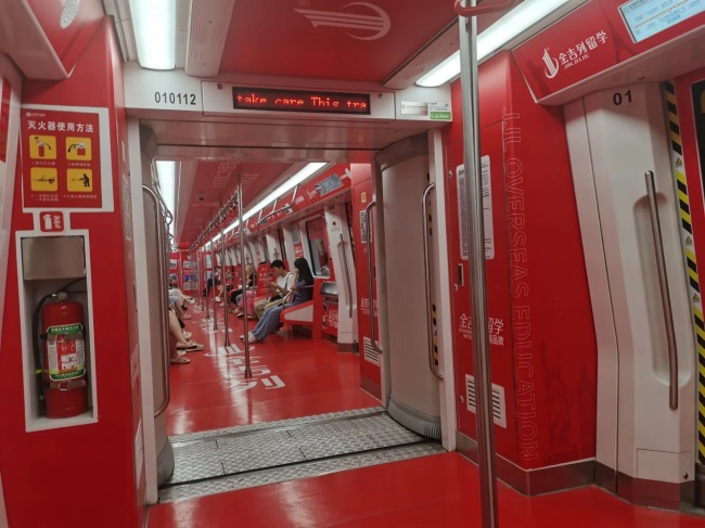 石家莊地鐵1號線全景內(nèi)包車貼案例分享，石家莊地鐵車廂廣告價格