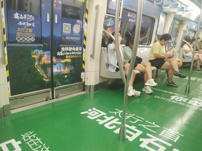 天津地鐵全景創(chuàng)意內(nèi)包車(chē)景區(qū)文旅案例，天津地鐵車(chē)廂貼廣告價(jià)格