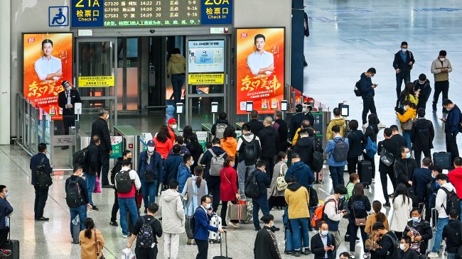 上海虹橋火車站候車大廳大屏廣告投放，上海虹橋高鐵廣告價格