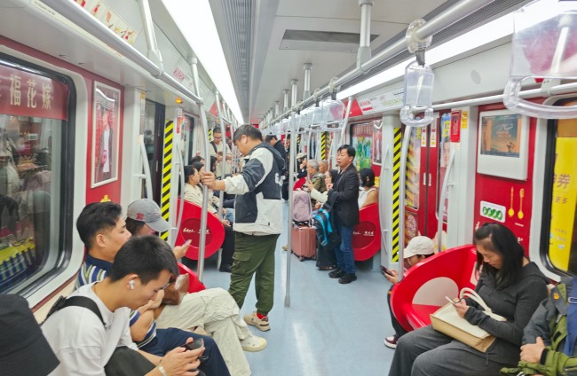 昆明1號(hào)線列車播音導(dǎo)向廣告價(jià)格，昆明地鐵車廂語(yǔ)音廣告