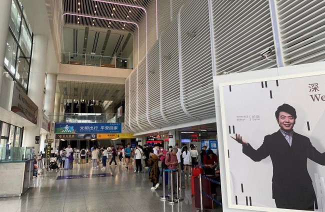 深圳福田口岸有哪些廣告位？怎樣選擇更有效果？