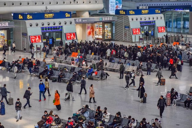 杭州東站有哪些廣告位？分別是什么價(jià)格？哪家廣告公司負(fù)責(zé)發(fā)布安裝？