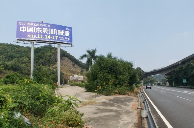 東莞虎門大橋高速立柱大牌廣告投放，東莞高桿戶外廣告價(jià)格
