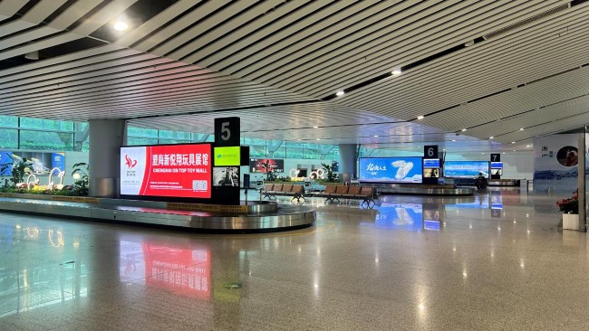 潮汕高鐵站和揭陽機場廣告有哪些相同和不同點？第一戶外傳媒代理發(fā)布相關廣告的專業(yè)度體現(xiàn)在哪些方面？