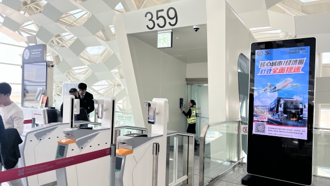 2025年順豐大件機場和高鐵廣告為什么選擇與深圳第一戶外傳媒合作？相關(guān)廣告的發(fā)布流程是怎樣的？