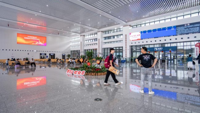 惠州市有幾個高鐵站？這些高鐵站的廣告價值如何？適合哪些行業(yè)投放？