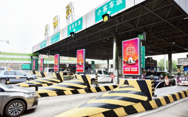 廣州廣汕收費站燈箱廣告投放優(yōu)勢，廣州高速廣汕站廣告價格