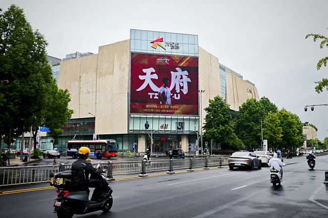 成都武侯區(qū)大悅城LED廣告投放，成都戶(hù)外LED大屏廣告價(jià)格
