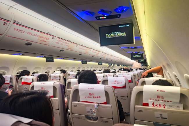 東方航空機(jī)艙電視廣告投放，東航飛機(jī)客艙機(jī)載廣告價格