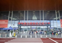 港珠澳大橋珠海公路口岸廣告-珠海公路口岸廣告價(jià)格-珠?？诎稄V告公司