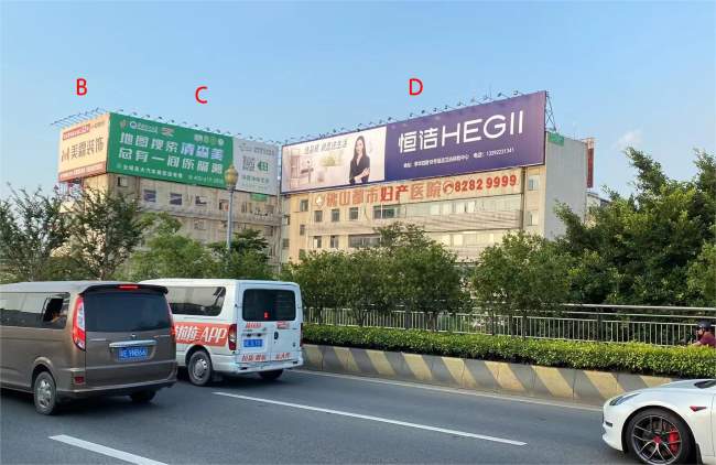 佛山大橋樓頂大牌廣告：城北門(mén)戶的流量高地優(yōu)勢(shì)
