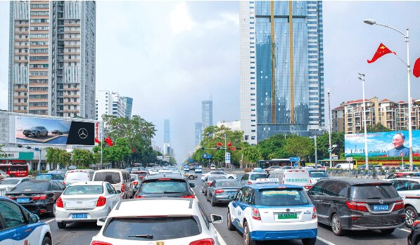 深圳福田L(fēng)ED大屏廣告有哪些？深圳福田市委市民中心華強(qiáng)北廣告價(jià)格